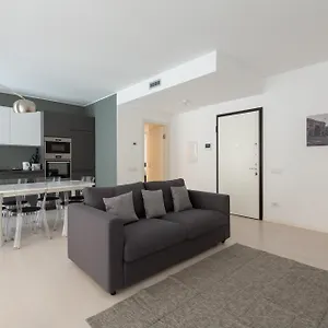 Porta Nuova Bright And Roomy Flat , Milano Italia